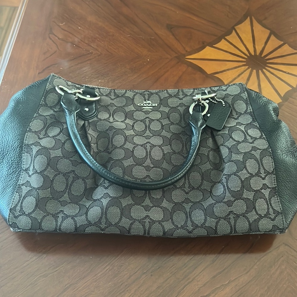 Coach shoulder bag